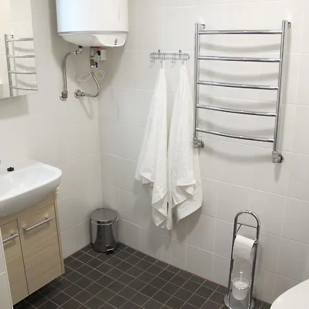 Orissaare Apartment Apartman *